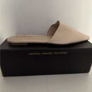 Lulus Lorena Nude Flats Brand New Size 8.5